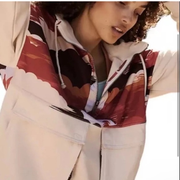 FREE PEOPLE MOVEMENT Daybreak Sweat in chai combo Small - Picture 3 of 9